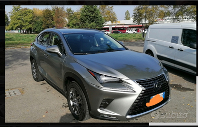 Lexus NX 300H 4 Awd premium