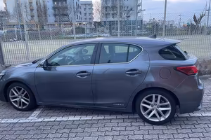 Lexus CT 200h