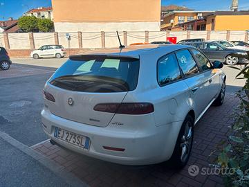 Alfa Romeo 159 2.0 JTDm 136 CV Sportwagon Distinct