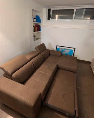 Divano letto con chaise longue
