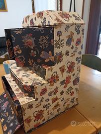 Mobiletto in cartone 