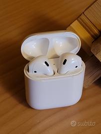 Apple AirPods di seconda generazione originali