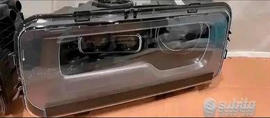 Rolls Royce Cullinan Fari Anteriori