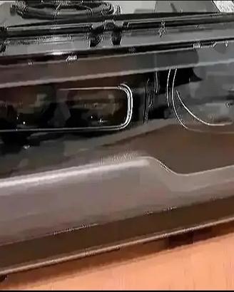 Rolls Royce Cullinan Fari Anteriori