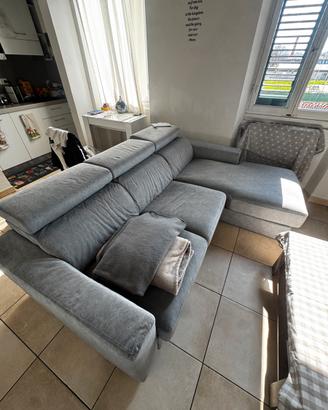 Divano PoltroneSofà con penisola/seduta estraibile