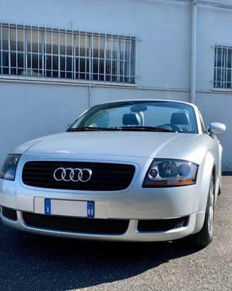 Audi TT 1.8T Roadster  - Targa Oro ASI