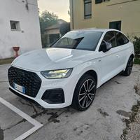 Audi Q5  Sportback 2.0 S line