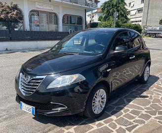 Lancia Ypsilon 1.3 MJT 16V 95 CV 5 porte S&S Gold