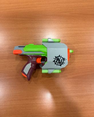 Pistola Nerf Zombie (sidestrike)