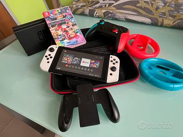 Nintendo Switch + Controller + Mario Kart