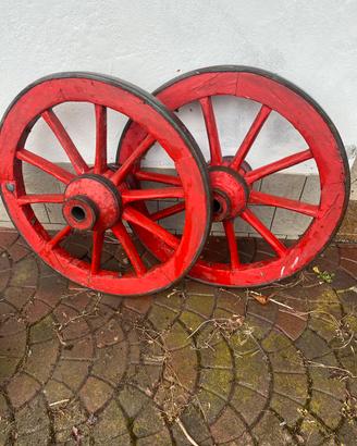 Ruote da carro antiche