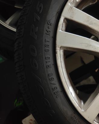 cerchi e gomme 185/60/15