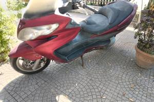 Suzuki burgman 400