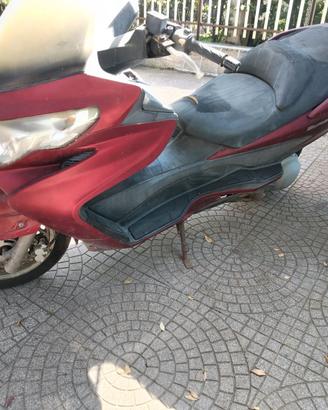 Suzuki burgman 400