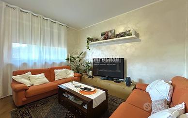 QUADRILOCALE PANORAMICO CON BOX