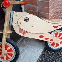 Bicicletta senza pedali in legno