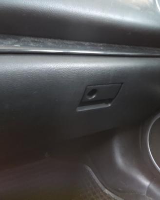Cassetto portaoggetti MAZDA 6 del 2010