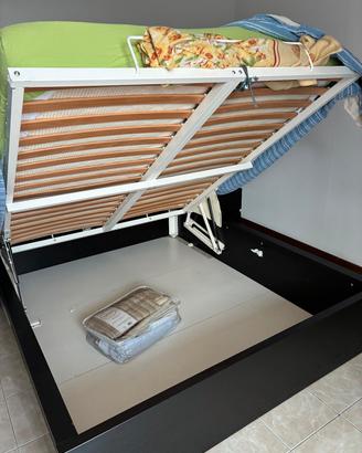 Letto contenitore e armadio