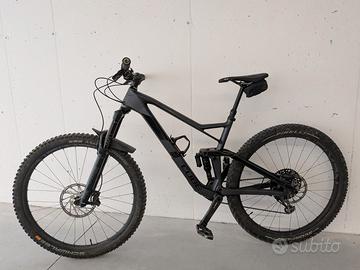 Mountain Bike Cube full suspension