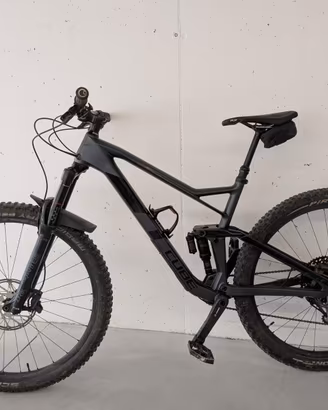 Mountain Bike Cube full suspension