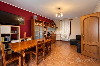 APPARTAMENTO CON CORTILETTO E TAVERNETTA