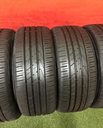 235 50 19 Gomme Estive Hankook 85-90% 235 50 R19