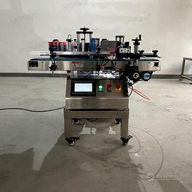 macchina etichettatrice