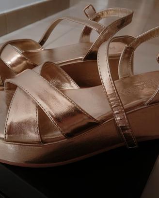 Sandali donna ...marca: prima donna...misura 40