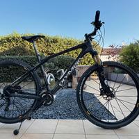 MTB Olympia Iron 29 in carbonio shimano xt