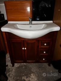 Mobile bagno con specchio
