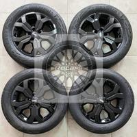 Cerchi neri e pneumatici 17 originali Dacia Duster