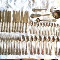 servizio  posate da 12  placcate argento .