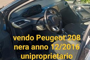 Peugeot 208 anno 12/2016 82 cv km 84.900 nera