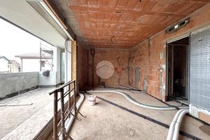 4 LOCALI A MARTELLAGO