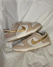 Nike Dunk "Gold Swoosh"39