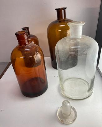 Bottiglie farmacia