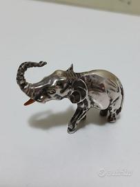 Elefante miniatura argento 800