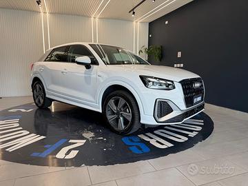 Audi Q2 30 2.0 tdi Identity Black s-tronic