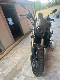 Benelli Leoncino 800 Trail