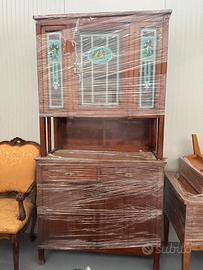 Credenza a due corpi in stile Liberty / primo ’900