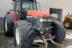 TRATTORE NEW HOLLAND M135