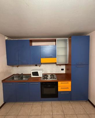 Cucina componibile moderna lunghezza mt. 3.00