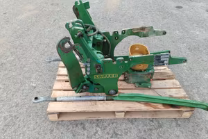 sollevatore anteriore e PTO per trattore John Deer