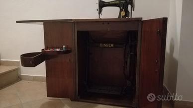 Mobile con Macchina da cucire Singer anno 1934