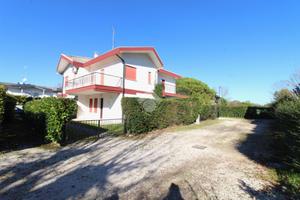 PORZIONE DI QUADRIFAMILIARE A CAORLE