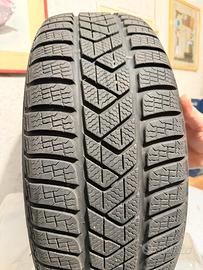 Pirelli invernali 225/50 R18-Toyota C-HR