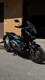 X ADV 750 2021