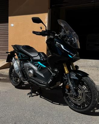 X ADV 750 2021