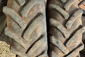 Gomme pneumatici trattore