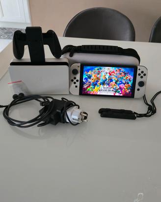 Console Nintendo Switch OLED edizione asiatica